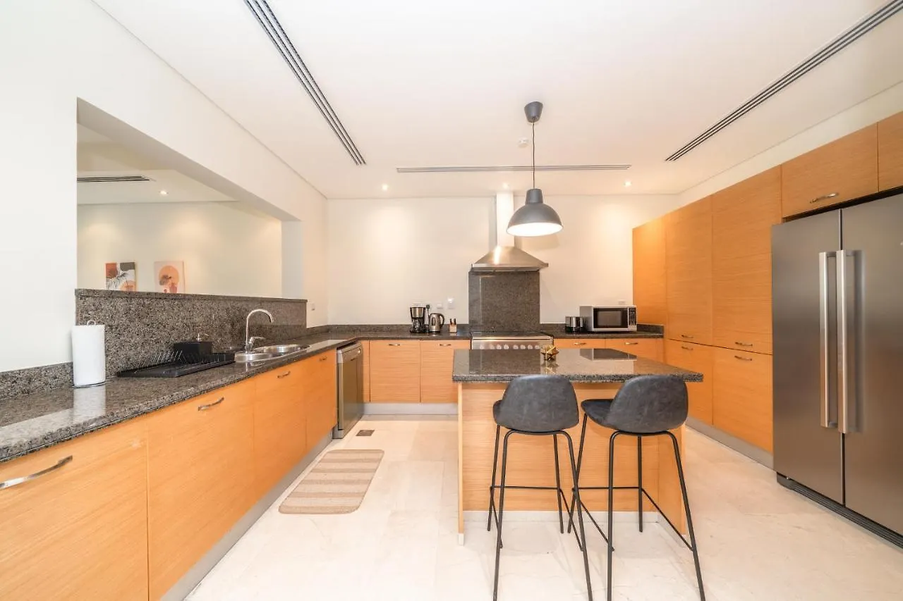Alh Vacay - Al Furjan Quortaj Villa 3Br Dubai United Arab Emirates