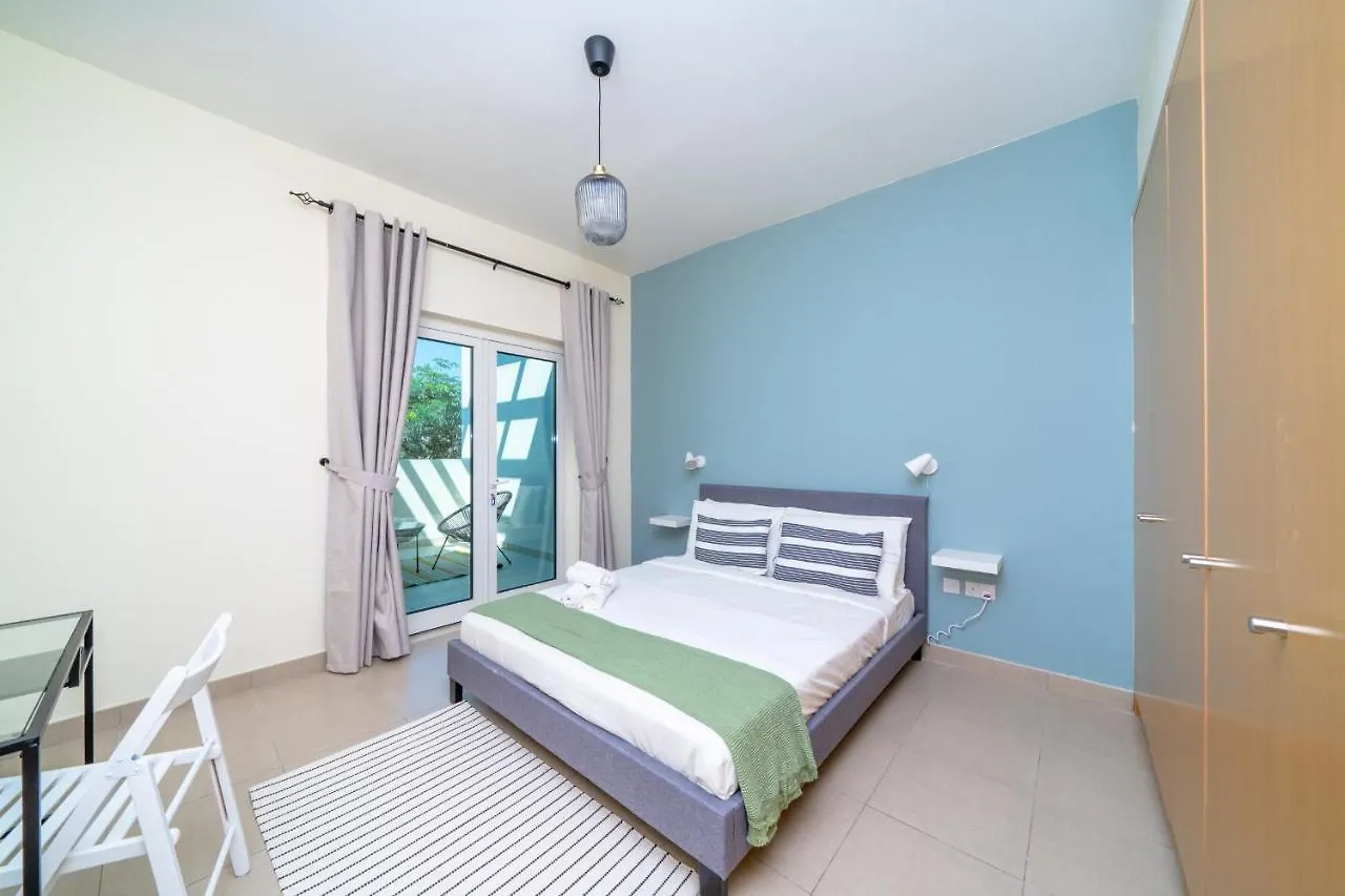 Alh Vacay - Al Furjan Quortaj Villa 3Br Dubai